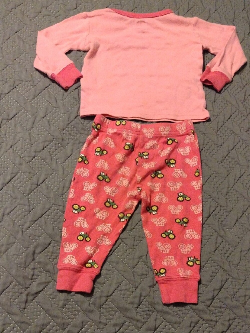 John Deere Pink Tractor 'Eat Sleep Farm' Kids Pajama Set - Picture 9 of 9